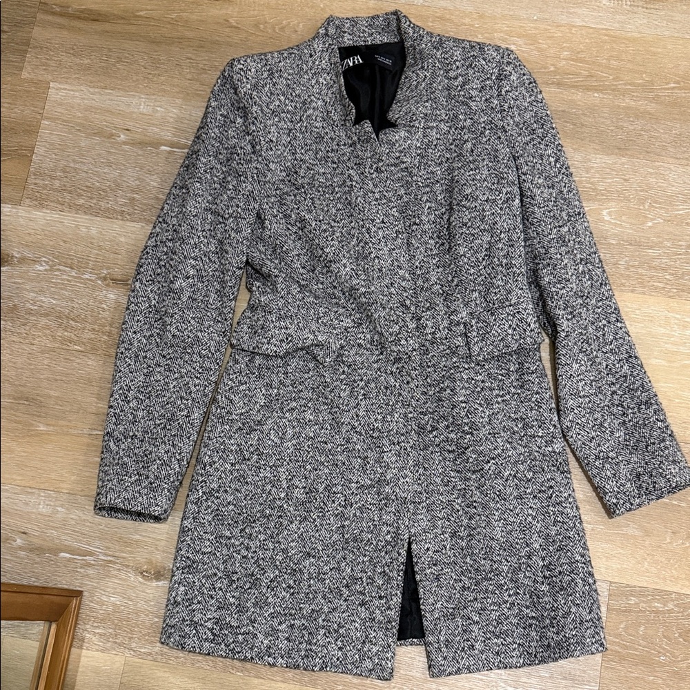 Zara Women's Textured Gray Blazer
